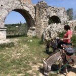 Balade au pas de l'âne :  Les aqueducs des Alpilles